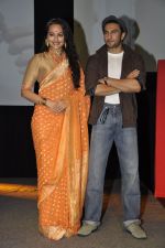 Ranveer Singh and Sonakshi Sinha at the launch of movie Lootera in Yashraj Studio, Mumbai on 16th Nov 2011 (29).JPG